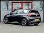 Volkswagen ID.3 First 58 kWh | Origineel NL | Stoelverwarming | Stuurwiel Verwarmd | 4 Seizoensbanden | 1ST | Navigatie | Adaptieve Cruise Control | Apple Carplay | Android Auto | Metallic Lak | 18'' Lichtmetalen Velgen |