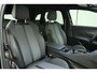 Peugeot 3008 1.6 HYbrid 180 Allure Pack Business | Automaat | Apple carplay | Electronic climate control | Dode hoek detectie | Navigatie systeem full map
