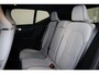 Volvo EX40 Extended Range Ultra 82 kWh - Panorama/schuifdak - IntelliSafe Assist & Surround - Harman/Kardon audio - Verwarmde voorstoelen & stuur - Parkeersensoren voor & achter - Elektr. bedienb. voorstoelen met geheugen links - Draadloze tel. lader - Warmtepomp - 19' LMV