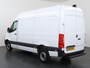 Mercedes-Benz Sprinter 317 CDI | Aut. | L2 H2 | Navigatie | Parkeercamera | 2-zits | Opstaptrede achter | Cruise Control |