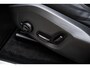 Volvo XC60 2.0 T6 Plug-in hybrid AWD Plus Black Edition | Adaptieve Cruise Control | Panoramadak | Harman Kardon Audio | Stoel-/Stuur-/Voorruitverwarming | Dodehoek Detectie | 360° Parkeercamera |