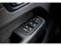 Volvo XC60 2.0 T6 Plug-in hybrid AWD Plus Black Edition | Adaptieve Cruise Control | Panoramadak | Harman Kardon Audio | Stoel-/Stuur-/Voorruitverwarming | Dodehoek Detectie | 360° Parkeercamera |