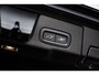 Volvo XC60 2.0 T6 Plug-in hybrid AWD Plus Black Edition | Adaptieve Cruise Control | Panoramadak | Harman Kardon Audio | Stoel-/Stuur-/Voorruitverwarming | Dodehoek Detectie | 360° Parkeercamera |