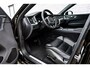 Volvo XC60 2.0 T6 Plug-in hybrid AWD Plus Black Edition | Adaptieve Cruise Control | Panoramadak | Harman Kardon Audio | Stoel-/Stuur-/Voorruitverwarming | Dodehoek Detectie | 360° Parkeercamera |