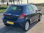Toyota Yaris 1.3 VVTi Terra 5-Drs Airco Electric pakket Audio/CD Colorpakket ABS EBD Parkeersensoren Dealeronderhoud Nieuwe Apk!