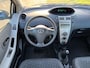 Toyota Yaris 1.3 VVTi Terra 5-Drs Airco Electric pakket Audio/CD Colorpakket ABS EBD Parkeersensoren Dealeronderhoud Nieuwe Apk!