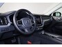 Volvo XC60 T6 Recharge AWD Ultra Dark - Panorama/schuifdak - IntelliSafe Assist & Surround - 360º Camera - Harman/Kardon audio - Adaptieve LED koplampen - Verwarmde voorstoelen, stuur & achterbank - Parkeersensoren voor & achter - Elektr. bedienb. voorstoelen met geheugen - Head up display - Draadloze tel. lader - Elektr. inklapbare trekhaak - 20' LMV