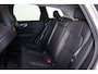 Volvo XC60 T6 Recharge AWD Ultra Dark - Panorama/schuifdak - IntelliSafe Assist & Surround - 360º Camera - Harman/Kardon audio - Adaptieve LED koplampen - Verwarmde voorstoelen, stuur & achterbank - Parkeersensoren voor & achter - Elektr. bedienb. voorstoelen met geheugen - Head up display - Draadloze tel. lader - Elektr. inklapbare trekhaak - 20' LMV