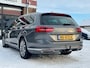 Volkswagen Passat Variant 1.4 TSI GTE Connected Series | HYBRIDE | TREKHAAK | NAVIGATIE | STOELMASSAGE |