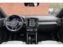 Volvo EX40 Twin Motor Ultra 82 kWh | Elektrische voorstoelen met geheugenfunctie | Premium audio by Harman Kardon | Extra getint glas | Led koplampen en mistverlichting | 19 inch. lichtmetalen velgen |
