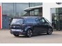 Volkswagen ID. Buzz Cargo Bulli edition 79 kWh 4MOTION 340PK / 250kW, LED Matrix (IQ.Lights), 360° rondomzicht camera, verwarmbare voorstoelen + stuurwiel, dodehoekdetectie (Side Assist), Apple Carplay & Android Auto, schuifdeur links + rechts met sluithulp, bijrijdersstoel ipv bank, wegklapbare trekhaak, dynamische grootlichtassistent, achteruitrijcamera, adaptieve cruise control (acc), Travel Assist, draadloos telefoon laden, 20'' LMV 'Solna'
