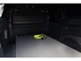 Volkswagen ID. Buzz Cargo Bulli edition 79 kWh 4MOTION 340PK / 250kW, LED Matrix (IQ.Lights), 360° rondomzicht camera, verwarmbare voorstoelen + stuurwiel, dodehoekdetectie (Side Assist), Apple Carplay & Android Auto, schuifdeur links + rechts met sluithulp, bijrijdersstoel ipv bank, wegklapbare trekhaak, dynamische grootlichtassistent, achteruitrijcamera, adaptieve cruise control (acc), Travel Assist, draadloos telefoon laden, 20'' LMV 'Solna'