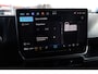 Volkswagen ID. Buzz Cargo Bulli edition 79 kWh 4MOTION 340PK / 250kW, LED Matrix (IQ.Lights), 360° rondomzicht camera, verwarmbare voorstoelen + stuurwiel, dodehoekdetectie (Side Assist), Apple Carplay & Android Auto, schuifdeur links + rechts met sluithulp, bijrijdersstoel ipv bank, wegklapbare trekhaak, dynamische grootlichtassistent, achteruitrijcamera, adaptieve cruise control (acc), Travel Assist, draadloos telefoon laden, 20'' LMV 'Solna'
