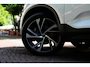 Volvo XC40 2.0 T4 R-Design Automaat | Airco | Navigatie | Vol opties | LM velgen | Elek. pakket | Camera | Inruil mogelijk