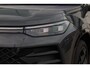 Volkswagen Tayron 1.5 eHybrid R-Line Edition 272PK / 200kW, LED Matrix (IQ. Light), panoramadak, 360° rondomzichtcamera (area view), head-up display, verwarm- en ventileerbare voorstoelen met massagefunctie, verwarmbare achterbank, lederen bekleding, dodehoekdetectie (Side Assist), Apple Carplay & Android Auto, verwarmbare voorruit, adaptieve cruise control (acc) met Travel Assist, 20'' LMV 'York', DAB+, verwarmbare voorruit, elektrisch verstel-, verwarm- en inklapbare buitenspiegels, keyless start & entry etc.
