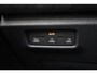 Volkswagen Tayron 1.5 eHybrid R-Line Edition 272PK / 200kW, LED Matrix (IQ. Light), panoramadak, 360° rondomzichtcamera (area view), head-up display, verwarm- en ventileerbare voorstoelen met massagefunctie, verwarmbare achterbank, lederen bekleding, dodehoekdetectie (Side Assist), Apple Carplay & Android Auto, verwarmbare voorruit, adaptieve cruise control (acc) met Travel Assist, 20'' LMV 'York', DAB+, verwarmbare voorruit, elektrisch verstel-, verwarm- en inklapbare buitenspiegels, keyless start & entry etc.