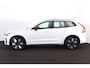 Volvo XC60 T6 Recharge AWD Ultra Dark - Panorama/schuifdak - IntelliSafe Assist & Surround - 360º Camera - Harman/Kardon audio - Adaptieve LED koplampen - Verwarmde voorstoelen, stuur & achterbank - Parkeersensoren voor & achter - Elektr. bedienb. voorstoelen met geheugen - Head up display - Draadloze tel. lader - Elektr. inklapbare trekhaak - 20' LMV