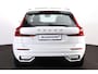 Volvo XC60 T6 Recharge AWD Ultra Dark - Panorama/schuifdak - IntelliSafe Assist & Surround - 360º Camera - Harman/Kardon audio - Adaptieve LED koplampen - Verwarmde voorstoelen, stuur & achterbank - Parkeersensoren voor & achter - Elektr. bedienb. voorstoelen met geheugen - Head up display - Draadloze tel. lader - Elektr. inklapbare trekhaak - 20' LMV
