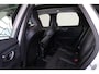 Volvo XC60 T6 Recharge AWD Ultra Dark - Panorama/schuifdak - IntelliSafe Assist & Surround - 360º Camera - Harman/Kardon audio - Adaptieve LED koplampen - Verwarmde voorstoelen, stuur & achterbank - Parkeersensoren voor & achter - Elektr. bedienb. voorstoelen met geheugen - Head up display - Draadloze tel. lader - Elektr. inklapbare trekhaak - 20' LMV