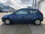 Ford Fiesta 1.3-8V Champion/ 3drs/ nap/ dealeronderhouden/ 1jaar apk/ airco/ EL-ramen/ zeer nette auto.