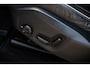 Volvo XC60 2.0 B5 R-Design | Harman Kardon Audio | Panoramadak | Head-up Display | Trekhaak | Achteruitrijcamera | Standkachel | BLIS | Navigatie | Apple Carplay | Android Auto | Sportstoelen | Elektrisch Verstelbare Voorstoelen | Stoelverwarming