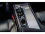 Volvo XC60 2.0 B5 R-Design | Harman Kardon Audio | Panoramadak | Head-up Display | Trekhaak | Achteruitrijcamera | Standkachel | BLIS | Navigatie | Apple Carplay | Android Auto | Sportstoelen | Elektrisch Verstelbare Voorstoelen | Stoelverwarming
