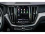 Volvo XC60 2.0 B5 R-Design | Harman Kardon Audio | Panoramadak | Head-up Display | Trekhaak | Achteruitrijcamera | Standkachel | BLIS | Navigatie | Apple Carplay | Android Auto | Sportstoelen | Elektrisch Verstelbare Voorstoelen | Stoelverwarming