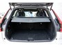 Volvo XC60 2.0 B5 R-Design | Harman Kardon Audio | Panoramadak | Head-up Display | Trekhaak | Achteruitrijcamera | Standkachel | BLIS | Navigatie | Apple Carplay | Android Auto | Sportstoelen | Elektrisch Verstelbare Voorstoelen | Stoelverwarming