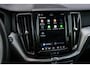 Volvo XC60 2.0 B5 R-Design | Harman Kardon Audio | Panoramadak | Head-up Display | Trekhaak | Achteruitrijcamera | Standkachel | BLIS | Navigatie | Apple Carplay | Android Auto | Sportstoelen | Elektrisch Verstelbare Voorstoelen | Stoelverwarming