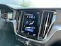 Volvo V60 2.0 T6 Recharge AWD Business Pro | Trekhaak | BLIS | Adaptieve CC | Pilot Assist | Camera | Standkachel | All-seasons |