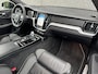 Volvo V60 2.0 T8 Twin Engine AWD R-Design | Pano | Dodehoekassistent | Carplay | Harman Kardon | Rijhulp | Rijstrookassistent |