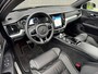 Volvo V60 2.0 T8 Twin Engine AWD R-Design | Pano | Dodehoekassistent | Carplay | Harman Kardon | Rijhulp | Rijstrookassistent |