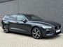 Volvo V60 2.0 T8 Twin Engine AWD R-Design | Pano | Dodehoekassistent | Carplay | Harman Kardon | Rijhulp | Rijstrookassistent |