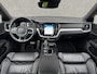 Volvo V60 2.0 T8 Twin Engine AWD R-Design | Pano | Dodehoekassistent | Carplay | Harman Kardon | Rijhulp | Rijstrookassistent |