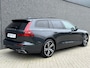 Volvo V60 2.0 T8 Twin Engine AWD R-Design | Pano | Dodehoekassistent | Carplay | Harman Kardon | Rijhulp | Rijstrookassistent |