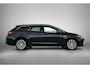 Toyota Corolla Touring Sports 1.8 Hybrid Executive | BTW Voertuig | Head-Up Display | Dodehoek detectie | Parkeersensoren voor+achter met assistent | Stoelverwarming | Elekrische achterklep |