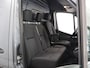 Mercedes-Benz Sprinter 319 | 3.0 CDI V6 | L2 H2 | DODEHOEK DETECTIE | CLIMATE CONTROL | TREKHAAK | CRUISE CONTROL | VERWARMBAAR VOORRUIT | STOELVERWARMING | LED KOPLAMPEN | PARKEERCAMERA | NAVIGATIE | 3-ZITS | V6
