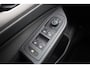 Volkswagen Golf 1.0 eTSI Life 110PK / 80kW DSG, IQ Matrix LED, achteruitrijcamera, panoramadak, 18" LMV, travel assist, 3 zone climatronic, licht en regen sensor, privacy glas, adaptive cruise control