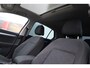 Volkswagen Golf 1.0 eTSI Life 110PK / 80kW DSG, IQ Matrix LED, achteruitrijcamera, panoramadak, 18" LMV, travel assist, 3 zone climatronic, licht en regen sensor, privacy glas, adaptive cruise control