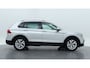 Volkswagen Tiguan 1.5 TSI 150pk DSG Life Business Navigatie Trekhaak
