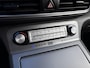 Hyundai Kona Electric EV Comfort 64 kWh / SOH 100% / Stoel en Stuur verwarming / Automaat / All-season banden / Afneembare Trekhaak /