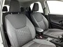 Toyota Yaris 1.5 Hybrid Dynamic Comfort Pack | BTW Voertuig | Dodehoek detectie | Stoel+stuurverwarming | Parkeersensoren voor+achter | Draadloze telefoonlader | Apple CarPlay/Android Auto | Cruise Control Adaptive | DAB+ | Achteruitrij