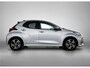 Toyota Yaris 1.5 Hybrid Dynamic Comfort Pack | BTW Voertuig | Dodehoek detectie | Stoel+stuurverwarming | Parkeersensoren voor+achter | Draadloze telefoonlader | Apple CarPlay/Android Auto | Cruise Control Adaptive | DAB+ | Achteruitrij