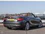 BMW 2-Serie Cabrio 220i Luxury Navigatie Camera Bi-xenon Keyless Stoelverwarming Leder Sportstoelen Trekhaak 18"