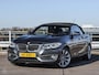 BMW 2-Serie Cabrio 220i Luxury Navigatie Camera Bi-xenon Keyless Stoelverwarming Leder Sportstoelen Trekhaak 18"
