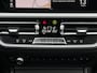 BMW 3-Serie 318i Executive Edition NAVI | CarPlay | LED