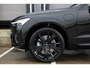 Volvo XC60 T6 Plug-in hybrid AWD Ultra Black Edition | Panoramadak met Schuif-/Kantelfunctie | Head-up display | Adaptive Cruise & Pilot Assist | 360-Camera | Harman Kardon Premium Audio | Draadloze Telefoonlader