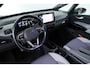 Volkswagen ID.3 First Plus 58 kWh | LED | Cruise Adaptive | Trekhaak | Navi | Stoelverwarming | Clima | Camera | Lichtmetalen Velgen | Parkeersensoren V+A