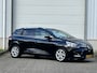 Renault Clio Estate 0.9 Limited / Navigatie / Lichtmetalen Velgen / 1e Eigenaar / Dealer Onderhouden / Parkeersensoren / Cruise Control / Airco / Trekhaak /