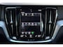 Volvo V60 T8 Twin Engine AWD R-Design | Trekhaak | Geventileerde Comfortstoelen | Parkeercamera | Harman Kardon | Apple Carplay/ Android Auto | BLIS Dodehoekdetectie | Elektrisch Verwarmbare Voorruit | Adaptieve Cruise Control